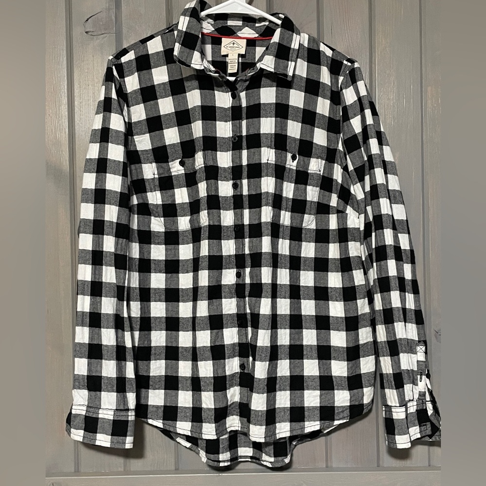 St. John’s Bay Button Down Shirt- Size Large